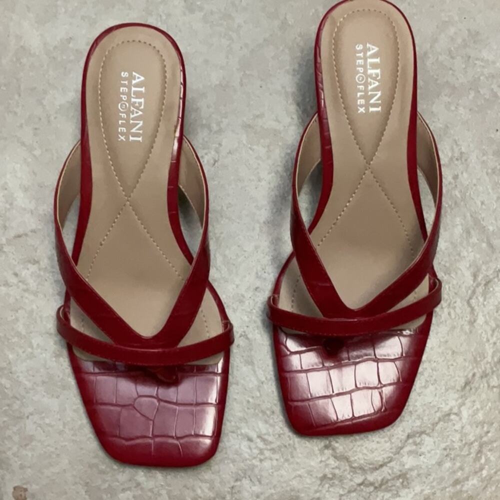 Alfani Red Sandals with Croc-Embossed Texture 7M